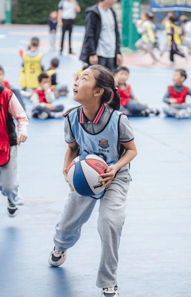 APP下载-Ning迎来三赛季出色发挥，DWG观众热烈欢呼！(蔡健雅lettinggo歌词)