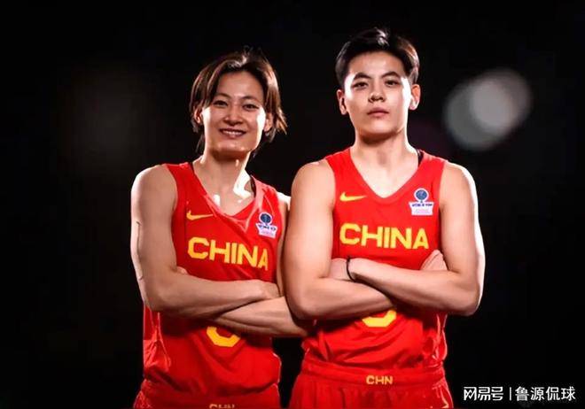 体育直播-TheShy意外战胜RNG，最后时刻胜出引爆全场！引发球迷热议(theshy领先一个音响什么梗)